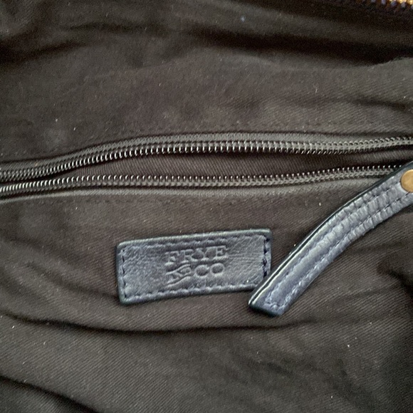 Frye & Co. leather weather worn purse with long and short straps zipper top - Picture 10 of 12